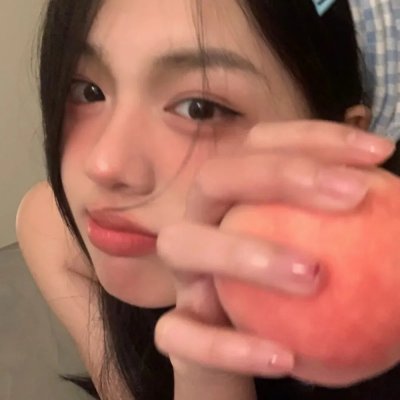 黑色池塘